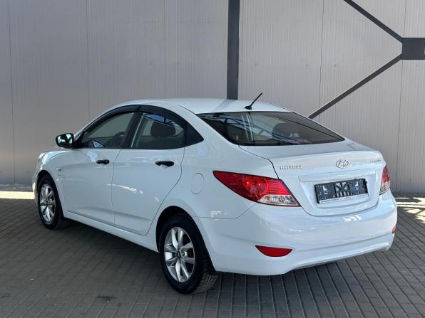Hyundai Solaris I с пробегом 2014 года, цена 1 050 000 рублей, 88675 км, седан, Автокод Объявления