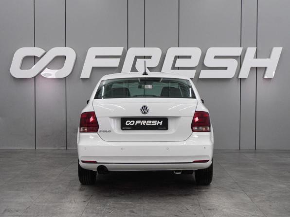 Volkswagen Polo V Рестайлинг с пробегом 2019 года, цена 1 325 000 рублей, 129716 км, седан, Автокод Объявления