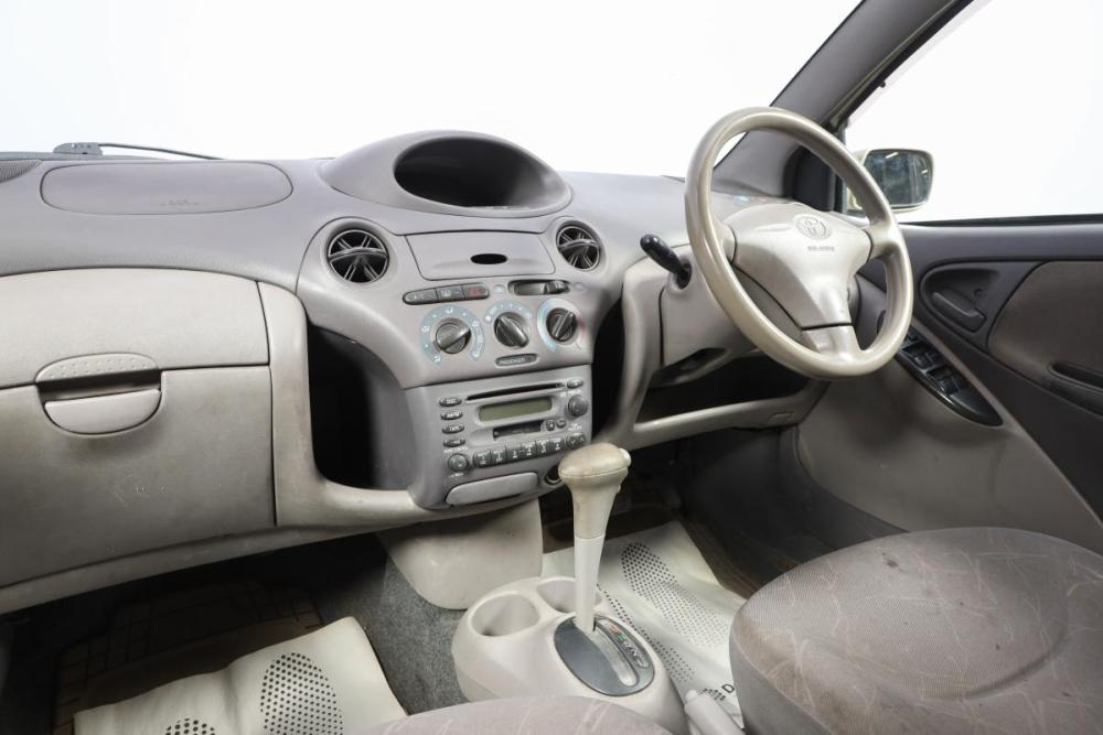 Toyota Platz Новосибирск  - изображение 10
