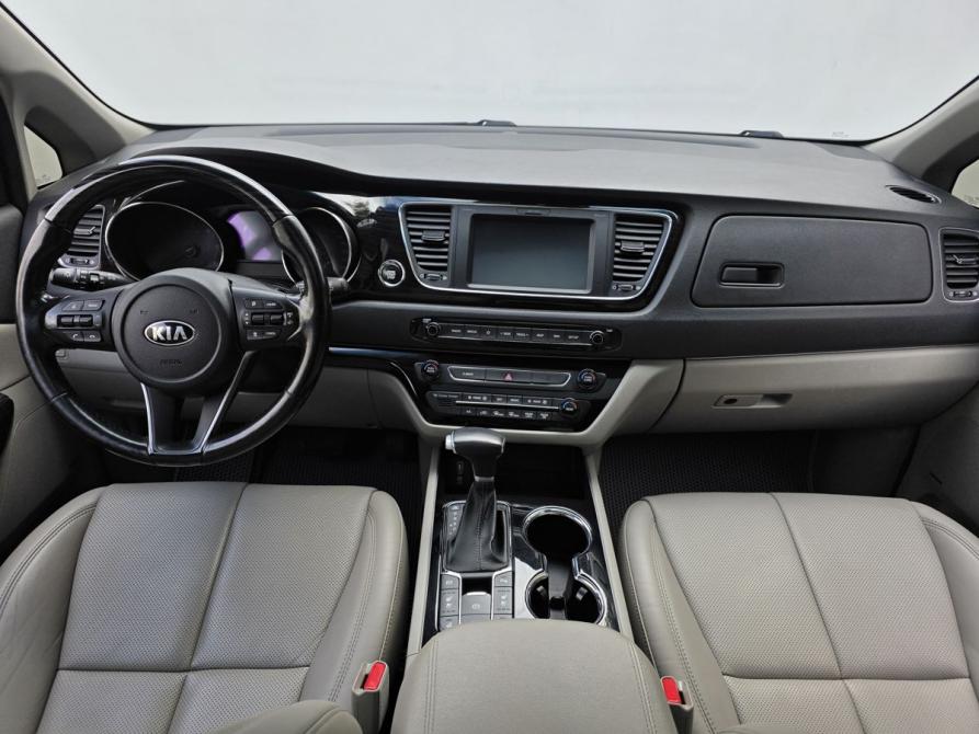 Kia Carnival III Москва  - изображение 12