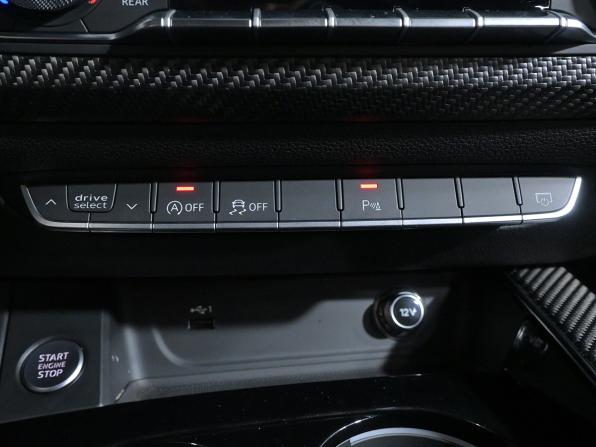 Audi A4 V (B9) Рестайлинг с пробегом 2019 года, цена 3 690 000 рублей, 121604 км, универсал, Автокод Объявления