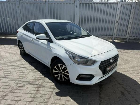 Hyundai Solaris II с пробегом 2017 года, цена 799 000 рублей, 187014 км, седан, Автокод Объявления