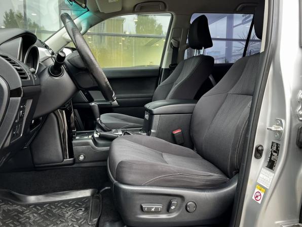 Toyota Land Cruiser Prado 150 Series Рестайлинг 1 с пробегом 2014 года, цена 3 240 000 рублей, 185475 км, внедорожник, Автокод Объявления