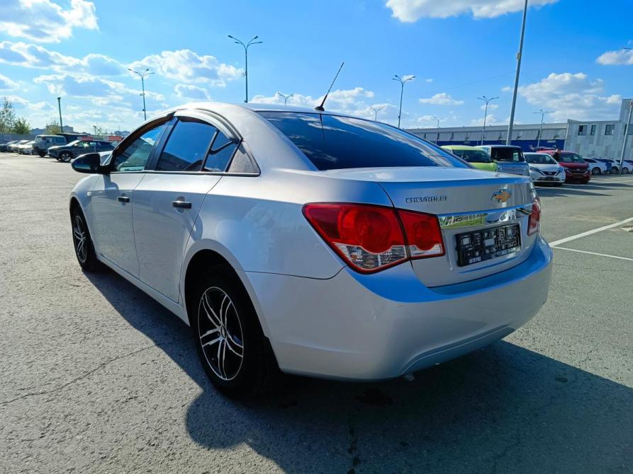 Chevrolet Cruze I Рестайлинг Тюмень  - изображение 5