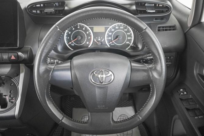 Toyota Wish II с пробегом 2011 года, цена 1 249 000 рублей, 183389 км, минивэн, Автокод Объявления
