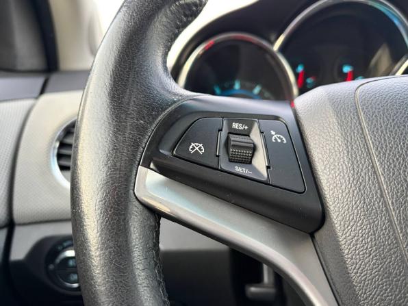Chevrolet Cruze I Рестайлинг с пробегом 2013 года, цена 660 000 рублей, 234308 км, хэтчбек, Автокод Объявления