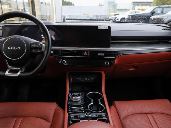 Kia K5 III Рестайлинг с пробегом 2024 года, цена 3 950 000 рублей, 12644 км, седан, Автокод Объявления