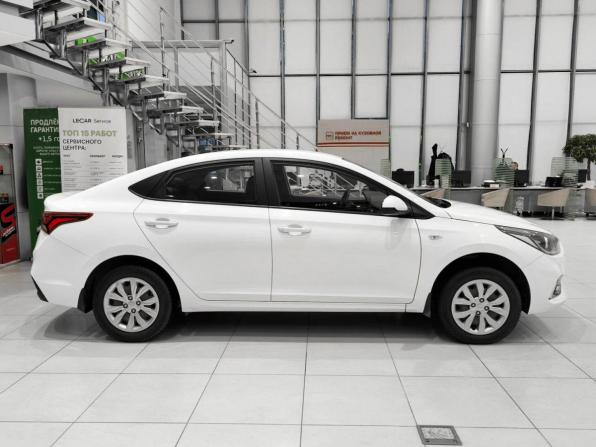 Hyundai Solaris II с пробегом 2017 года, цена 1 080 000 рублей, 148700 км, седан, Автокод Объявления