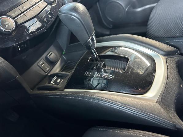Nissan Qashqai II с пробегом 2017 года, цена 1 399 000 рублей, 114604 км, внедорожник, Автокод Объявления