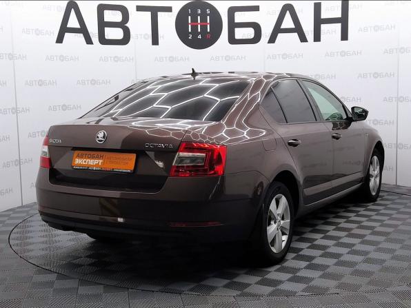 Skoda Octavia III (A7) Рестайлинг с пробегом 2018 года, цена 1 700 000 рублей, 126500 км, лифтбек, Автокод Объявления