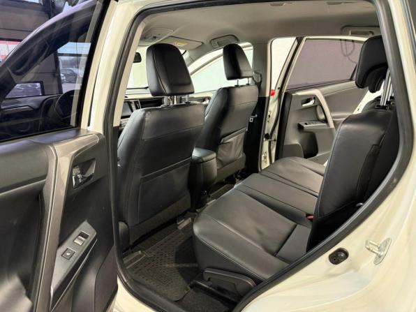 Toyota RAV4 IV (XA40) Рестайлинг с пробегом 2016 года, цена 1 950 000 рублей, 227824 км, внедорожник, Автокод Объявления