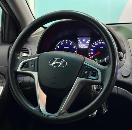 Hyundai Solaris I с пробегом 2014 года, цена 800 000 рублей, 142580 км, седан, Автокод Объявления