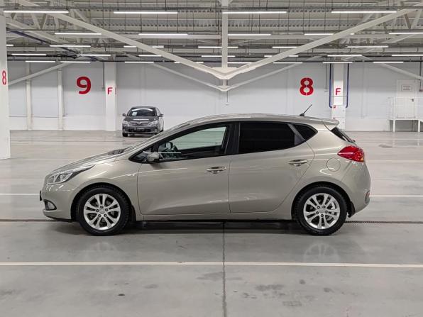 Kia Ceed II с пробегом 2013 года, цена 1 105 000 рублей, 160167 км, хэтчбек, Автокод Объявления