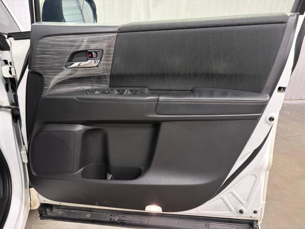 Honda Odyssey V с пробегом 2016 года, цена 2 097 000 рублей, 176100 км, минивэн, Автокод Объявления