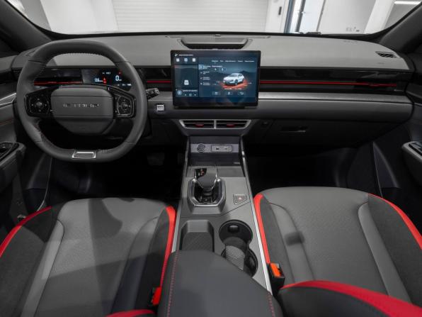 JETOUR DASHING I с пробегом 2025 года, цена 2 300 000 рублей, 36 км, внедорожник, Автокод Объявления