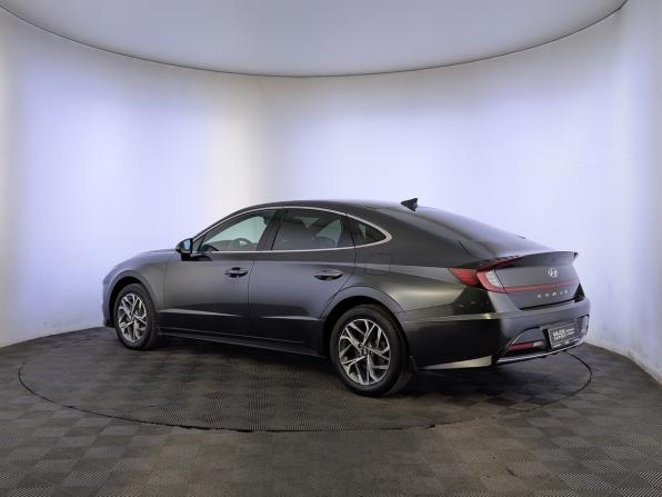Hyundai Sonata VIII (DN8) с пробегом 2021 года, цена 2 490 000 рублей, 60083 км, седан, Автокод Объявления