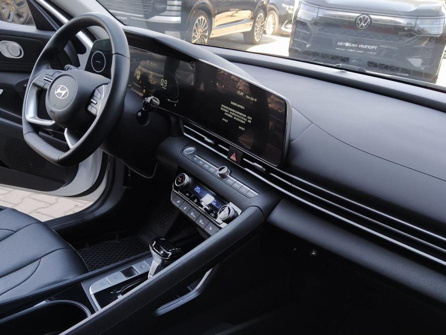 Hyundai Elantra VII (CN7) Рестайлинг Екатеринбург  - изображение 21