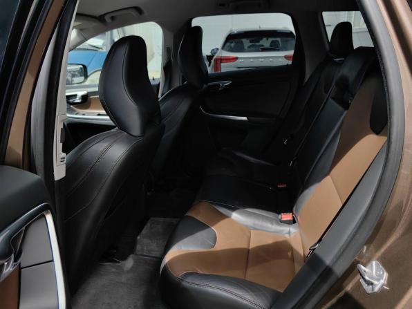 Volvo XC60 I Рестайлинг с пробегом 2015 года, цена 1 590 000 рублей, 245000 км, внедорожник, Автокод Объявления