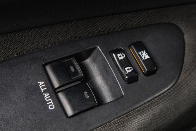 Toyota Auris I Рестайлинг с пробегом 2011 года, цена 1 019 000 рублей, 183900 км, хэтчбек, Автокод Объявления