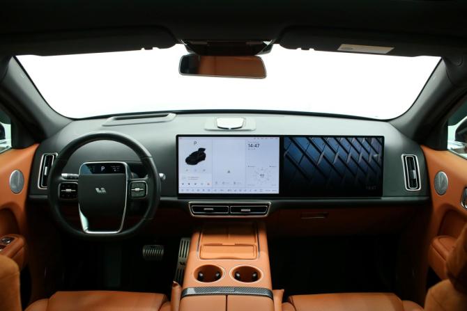 Li Auto (Lixiang) L7 I с пробегом 2023 года, цена 5 300 000 рублей, 52203 км, внедорожник, Автокод Объявления