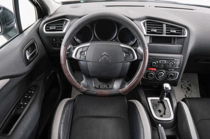 Citroen C4 II с пробегом 2012 года, цена 649 000 рублей, 157000 км, хэтчбек, Автокод Объявления