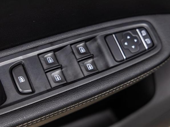 Renault Arkana I с пробегом 2021 года, цена 1 348 000 рублей, 37998 км, внедорожник, Автокод Объявления