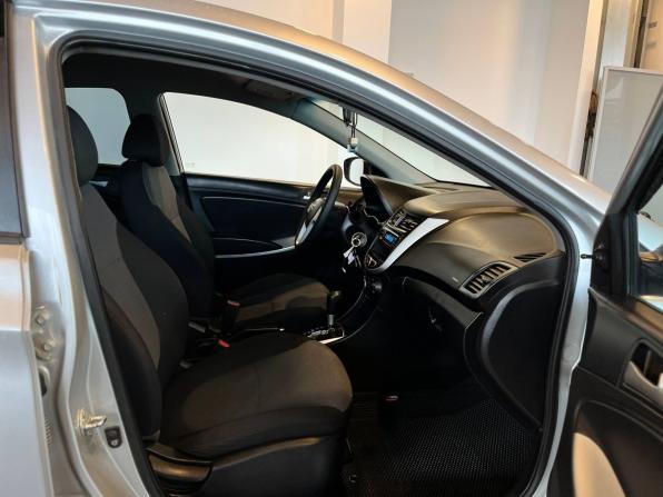 Hyundai Solaris I с пробегом 2012 года, цена 675 000 рублей, 168172 км, седан, Автокод Объявления