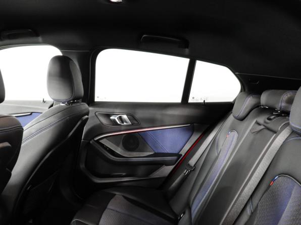 BMW 1 серии III (F40) с пробегом 2019 года, цена 2 480 000 рублей, 107000 км, хэтчбек, Автокод Объявления