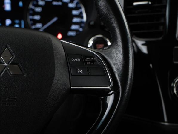 Mitsubishi Outlander III Рестайлинг 3 с пробегом 2019 года, цена 1 964 055 рублей, 144337 км, внедорожник, Автокод Объявления