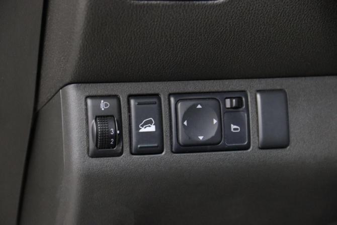 Nissan Pathfinder III Рестайлинг с пробегом 2013 года, цена 1 545 450 рублей, 222613 км, внедорожник, Автокод Объявления