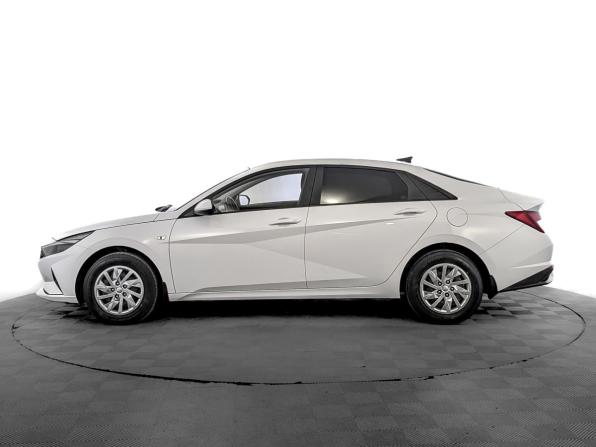 Hyundai Elantra VII (CN7) с пробегом 2022 года, цена 1 990 000 рублей, 61860 км, седан, Автокод Объявления