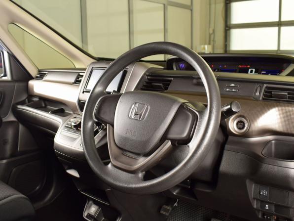 Honda Freed II с пробегом 2018 года, цена 1 382 999 рублей, 69369 км, компактвэн, Автокод Объявления