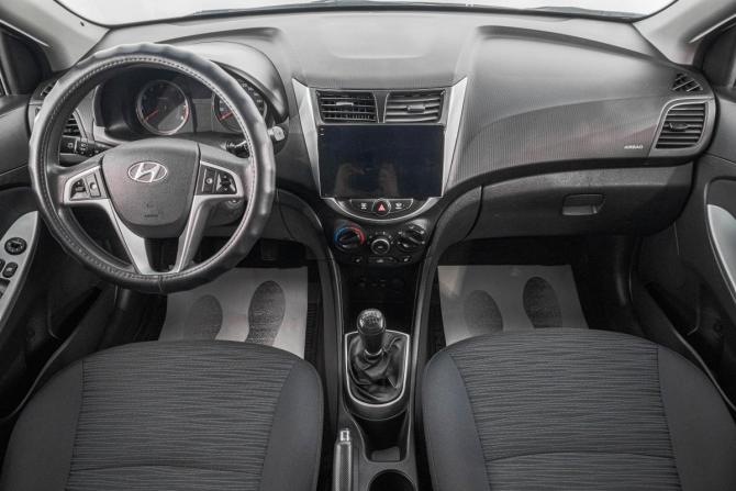 Hyundai Solaris I Рестайлинг с пробегом 2015 года, цена 1 289 000 рублей, 91000 км, хэтчбек, Автокод Объявления