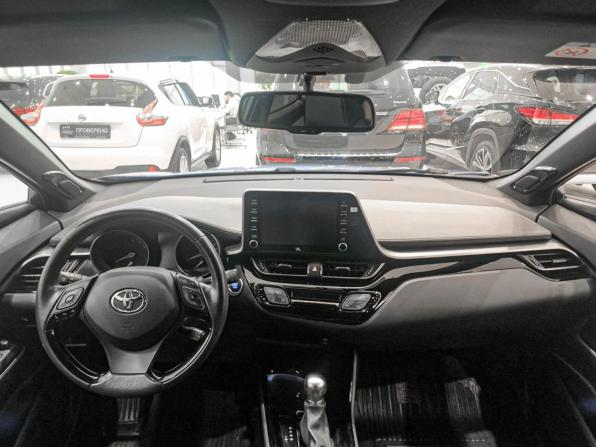 Toyota C-HR I Рестайлинг с пробегом 2021 года, цена 2 650 000 рублей, 34605 км, внедорожник, Автокод Объявления