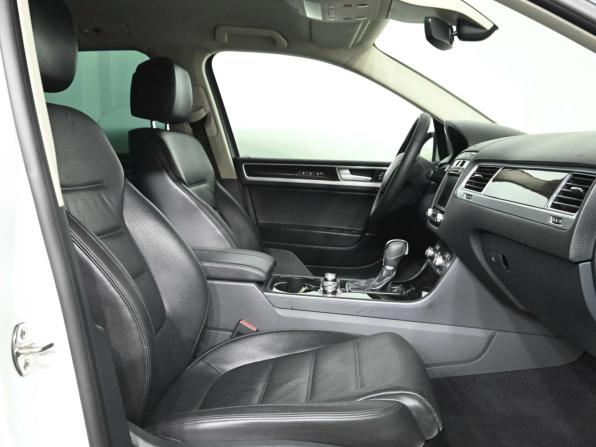 Volkswagen Touareg II Рестайлинг с пробегом 2016 года, цена 3 200 000 рублей, 146250 км, внедорожник, Автокод Объявления