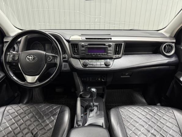 Toyota RAV4 IV (XA40) Рестайлинг с пробегом 2018 года, цена 2 219 000 рублей, 209369 км, внедорожник, Автокод Объявления