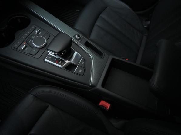 Audi A4 V (B9) с пробегом 2016 года, цена 2 898 000 рублей, 101060 км, седан, Автокод Объявления