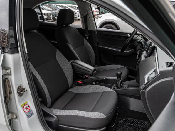 Skoda Rapid II с пробегом 2021 года, цена 1 120 000 рублей, 274884 км, лифтбек, Автокод Объявления
