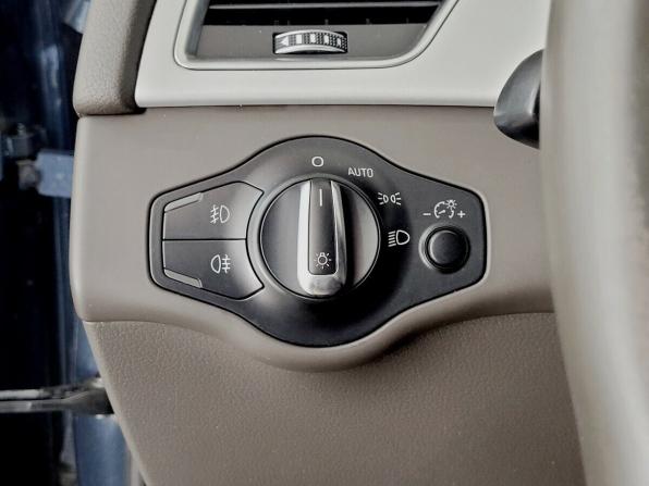 Audi A4 IV (B8) Рестайлинг с пробегом 2015 года, цена 1 190 000 рублей, 219726 км, седан, Автокод Объявления