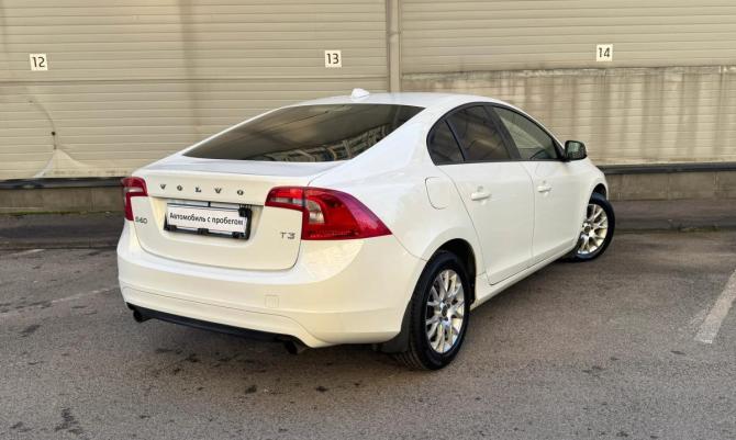 Volvo S60 II Рестайлинг с пробегом 2015 года, цена 979 000 рублей, 168127 км, седан, Автокод Объявления