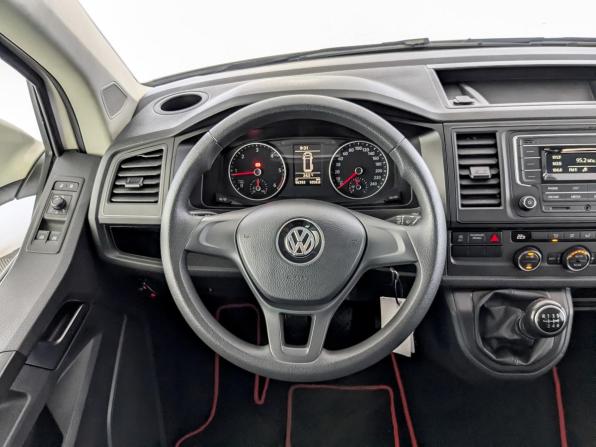 Volkswagen Caravelle T6 с пробегом 2019 года, цена 3 500 000 рублей, 96381 км, минивэн, Автокод Объявления