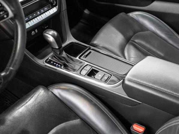 Hyundai Sonata VII (LF) Рестайлинг с пробегом 2019 года, цена 1 570 000 рублей, 165126 км, седан, Автокод Объявления