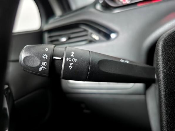 Peugeot 208 I с пробегом 2013 года, цена 619 000 рублей, 115987 км, хэтчбек, Автокод Объявления
