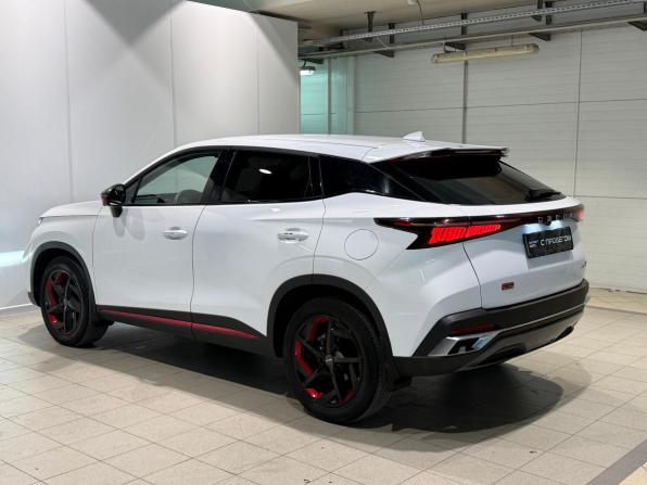 Omoda C5 I с пробегом 2023 года, цена 1 785 000 рублей, 68600 км, внедорожник, Автокод Объявления