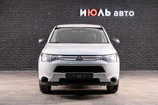 Mitsubishi Outlander III Рестайлинг с пробегом 2014 года, цена 990 000 рублей, 295369 км, внедорожник, Автокод Объявления