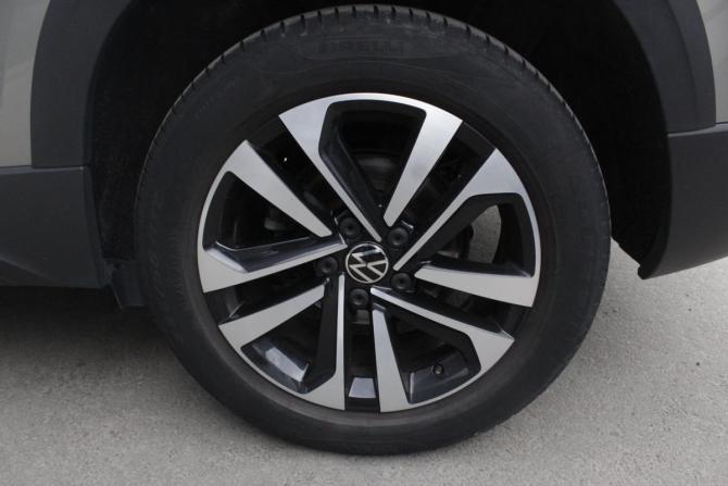 Volkswagen Taos I с пробегом 2021 года, цена 3 180 000 рублей, 43496 км, внедорожник, Автокод Объявления