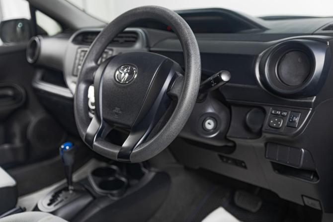Toyota Aqua I Рестайлинг 2 с пробегом 2019 года, цена 1 099 000 рублей, 160000 км, хэтчбек, Автокод Объявления