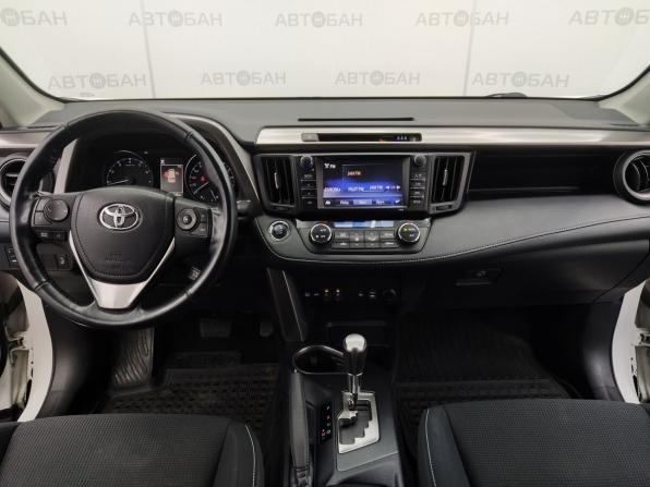 Toyota RAV4 IV (XA40) Рестайлинг с пробегом 2018 года, цена 2 600 000 рублей, 71000 км, внедорожник, Автокод Объявления