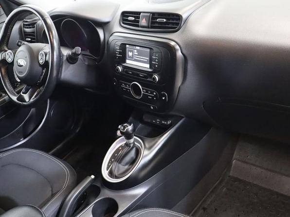 Kia Soul II Рестайлинг с пробегом 2018 года, цена 1 352 000 рублей, 155276 км, хэтчбек, Автокод Объявления