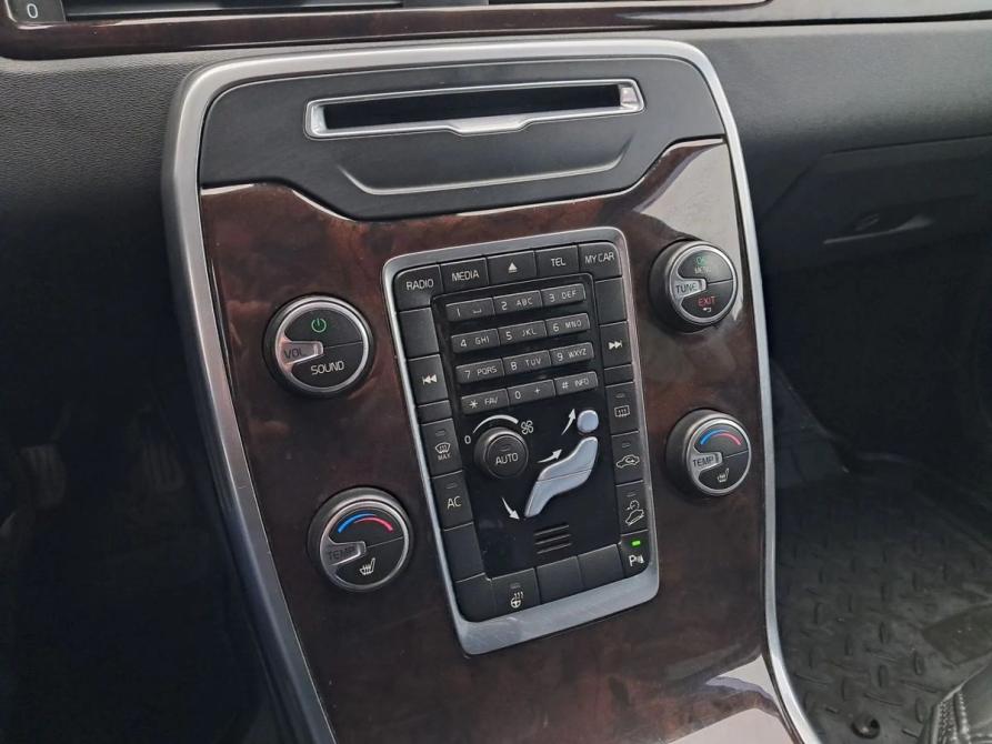 Volvo XC70 II Рестайлинг Санкт-Петербург  - изображение 16